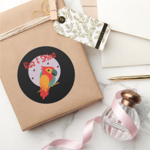 Kawaii niedlicher, farbenfroher Papagei auf Baum a Runder Aufkleber