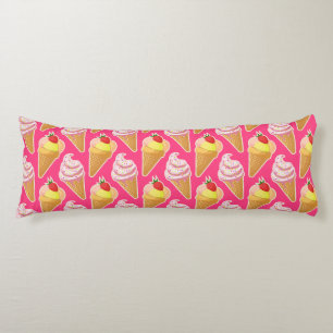 Kawaii pink pattern with strawberry ice cream seitenschläferkissen