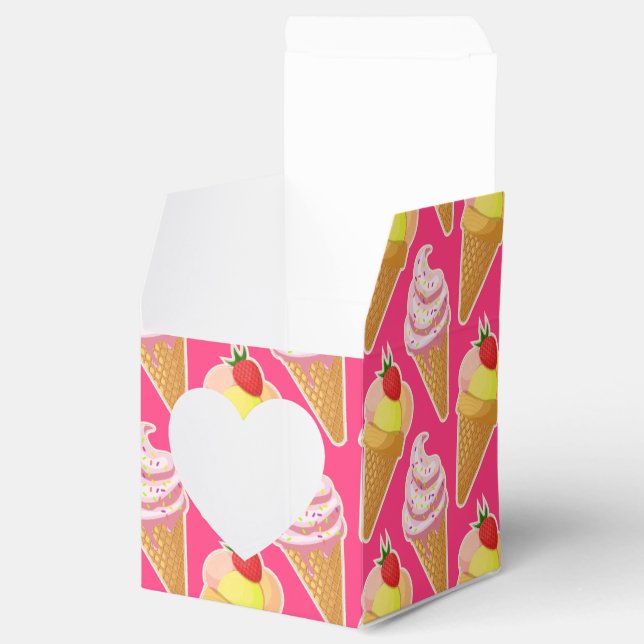 Kawaii-rosa Muster mit Erdbeereis Geschenkschachtel (Geöffnet)