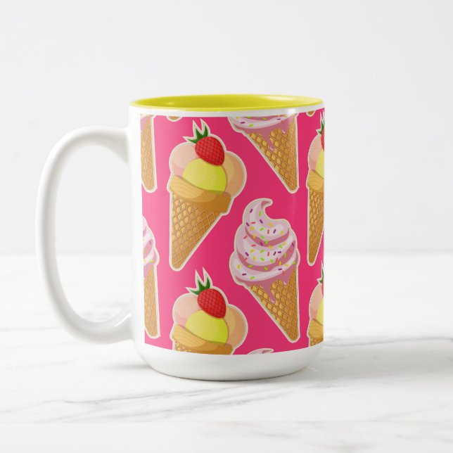 Kawaii-rosa Muster mit Erdbeereis Zweifarbige Tasse (Links)