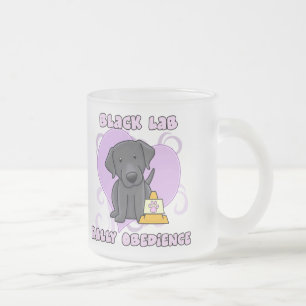 Kawaii schwarzer Labrador-Kundgebungs-Gehorsam Mattglastasse