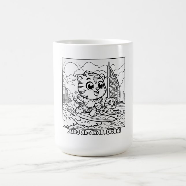 Kawaii Tiger Surfer in Burj Al Arab Cartoon Kaffeetasse (Mittel)