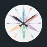 Kayak Time Runde Wanduhr<br><div class="desc">Kayak Time farbenfrohe Uhr. Es ist immer Kajak Zeit mit diesen fröhlichen Kajaks bilden den Hintergrund für diese bunte Uhr Gesicht.</div>