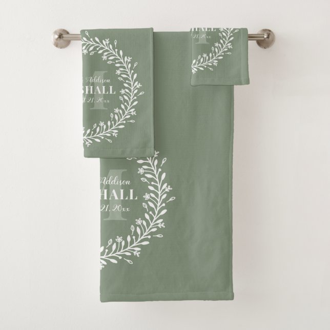 Keepake Newlyly Couple Green Wreath Monogram Badhandtuch Set (Insitu)