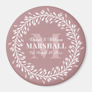 Keepake Newlyly Couple Pink Wreath Monogram Magnet