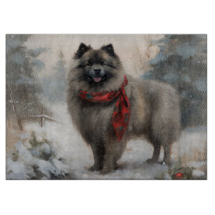 Keeshond Dog in Schneehocht Schneidebrett