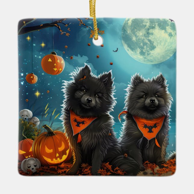 Keeshond Halloween Spooky Keramikornament (Vorderseite)