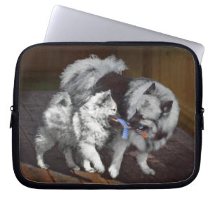 Keeshond Playtime Malerei - Niedliche Original Dog Laptopschutzhülle