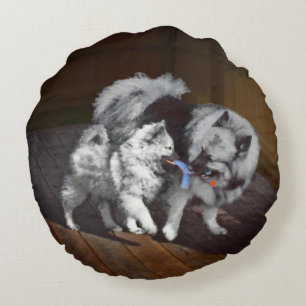 Keeshond Playtime Malerei - Niedliche Original Dog Rundes Kissen