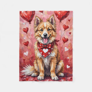 Keeshond Valentinstag Hund sitzt mit Herzen Rot Fleecedecke