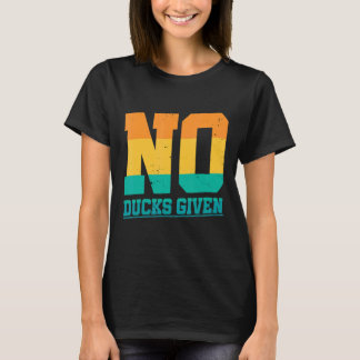 Kein Ducks mit Dodgeball Player T-Shirt