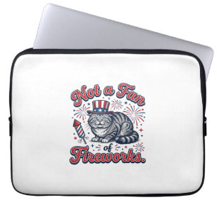 Kein Fan von Feuerwerk Verängstigtes Katzen-Shirt Laptopschutzhülle
