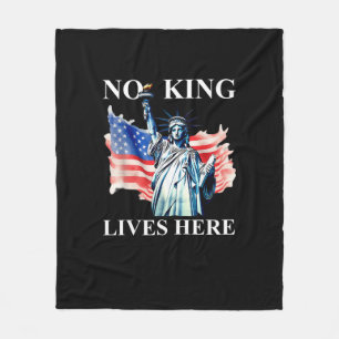 Kein König lebt in Amerika Freedom Flagge Patrioti Fleecedecke