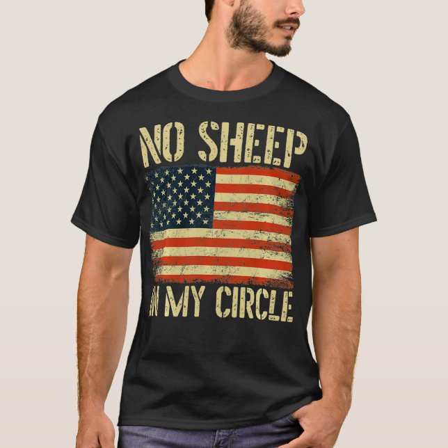 Kein Schaf in meinem Circle Patriotic American Fla T-Shirt (Vorderseite)