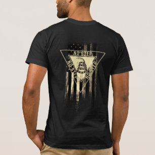 KEIN SCHRITT GADSDEN SNAKE AIRCRAFT AMERICAN FLAG T-Shirt