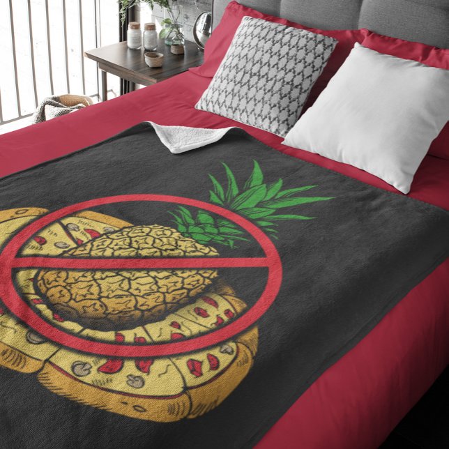 Keine Ananas auf meiner Pizza Fleecedecke (No Pineapple Pizza Fun Black Fleece Blanket)