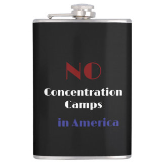 Keine Konzentrationslager in Amerika Flachmann