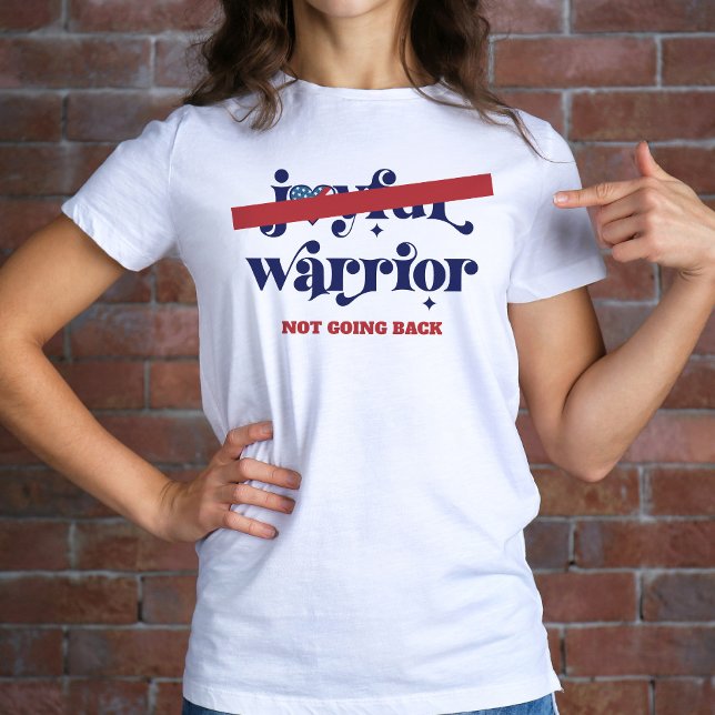 Keine Rückfahrt Warrior Navy Typ USA Flag Herz T-Shirt (Von Creator hochgeladen)