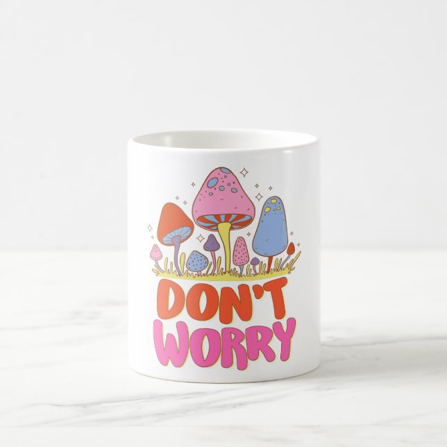 Keine Sorge - farbenfroher Kawaii Mushroom Kaffeetasse (Mittel)