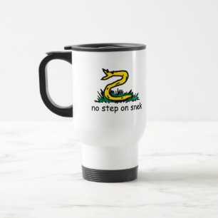 Keine Stufe auf Snek-Meme Gadsden-Parodie SnekRigh Reisebecher