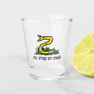 Keine Stufe auf Snek-Meme Gadsden-Parodie SnekRigh Schnapsglas