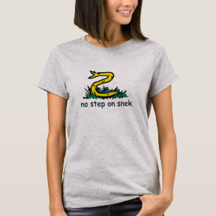 Keine Stufe auf Snek-Meme Gadsden-Parodie SnekRigh T-Shirt