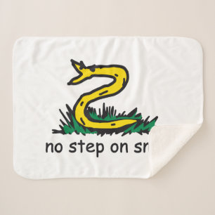 Keine Stufe auf Snek-Memes Gadsden-Parodie SnekRig Sherpadecke