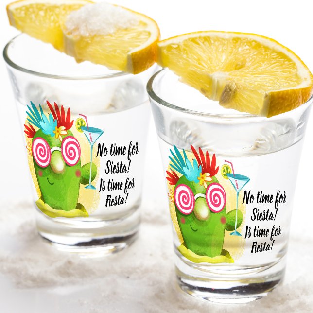 Keine Zeit für Siesta ist Zeit für Fiesta Cactus M Schnapsglas (This hilariously designed shot glass features a succulent little partying cactus.)