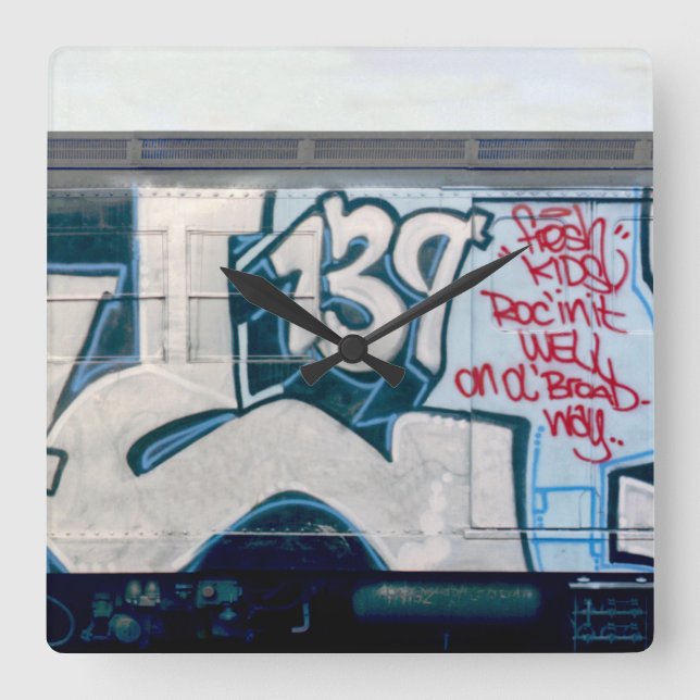 Kel139 Classic Graffiti Quadratische Wanduhr (Vorderseite)