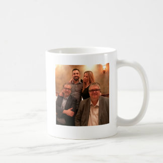 Kelly Crew Tasse