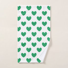 Kelly green polka herzen auf weiß handtuch