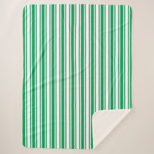 Kelly-grüne und weiße Kerzenstreifen Sherpadecke