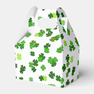 Kellygrün „Shamrocks Falling“ Geschenkschachtel