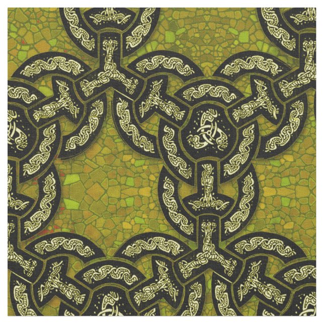 Keltische Drache-Kette im dunklen Gold Stoff (Nahaufnahme)