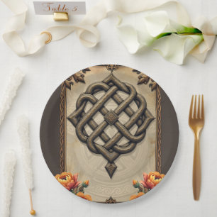 keltische Kunst und florale Pracht in warmen Tönen Pappteller