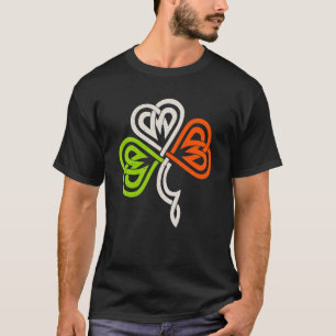 Keltischer Knoten C Irische Flaggenfarben für St.  T-Shirt