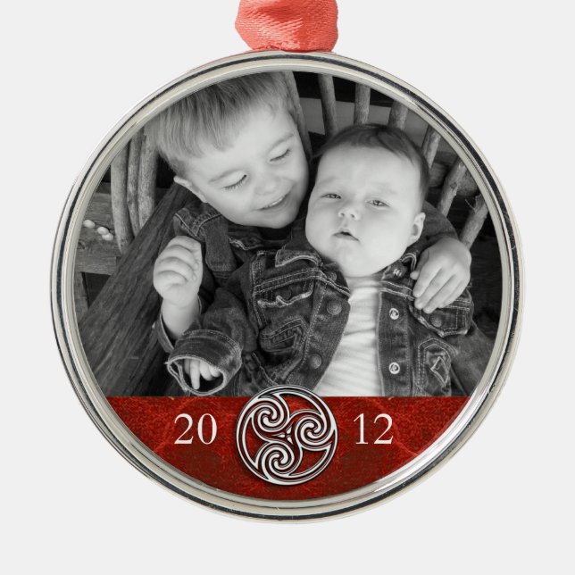 Keltischer Knoten Triskelion rotes WeihnachtsFoto Ornament Aus Metall (Vorne)