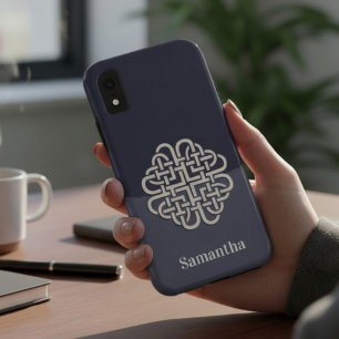 Keltischer Knotenherz mit Namen Case-Mate iPhone Hülle