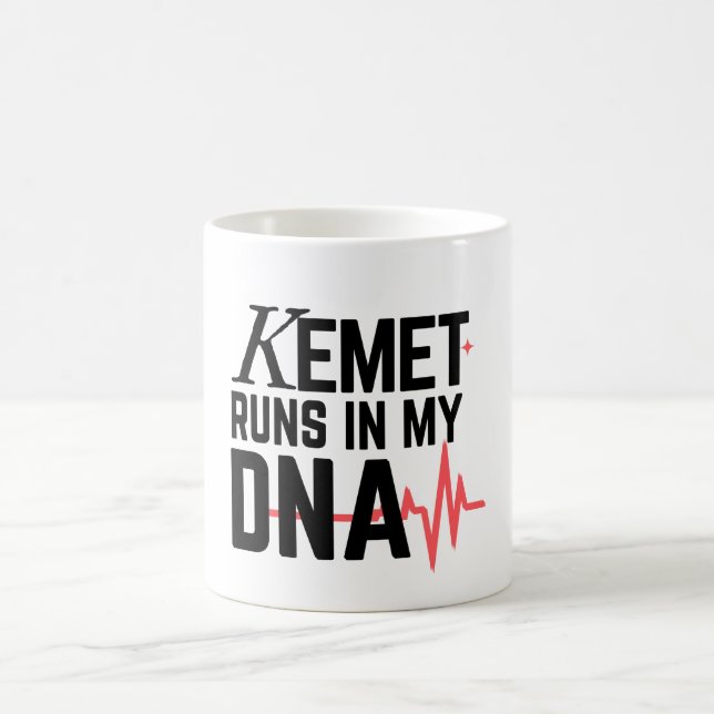 Kemet Runs in My DNA |  Kaffeetasse (Mittel)