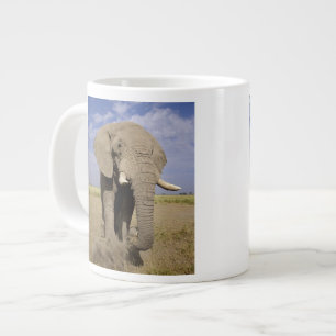 Kenia: Amboseli National Park, Elefantenmännchen Jumbo-Tasse