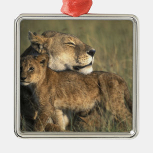 Kenia, Masai-Mara-Naturreservat, Löwin Ornament Aus Metall
