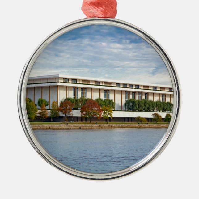 Kennedy Center Ornament Aus Metall (Vorne)