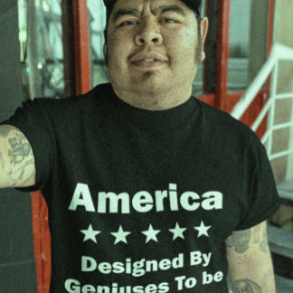 Kennedy - von Idioten geleiteten Geniessen entworf T-Shirt