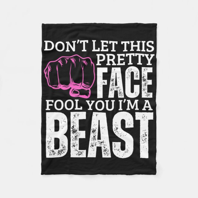 Kenpo Karate Girl Ich bin eine komische Amerikaner Fleecedecke (Vorderseite)