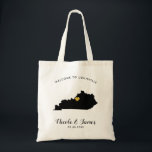 Kentucky Map Wedding Welcome Bag Tasche Black, Gol<br><div class="desc">Hochzeitswochenende Begrüßungsgeschenk-Tasche für Gäste aus der Stadt zu Ihrer Hochzeit,  mit Bild von Kentucky,  mit goldenem Herzen.  Füllen Sie Tasche mit Ihren Lieblingsgoodies.</div>