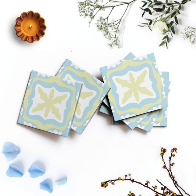 Keramik aus Mosaik (blau-gelb) Fliese (Von Creator hochgeladen)