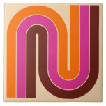 Keramik Fliese<br><div class="desc">70er Retro Vintag Style Geometric Design in Braunorange und Magenta.</div>