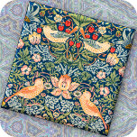 Keramik TILE - Wm. Morris Strawberry Diief Design Fliese<br><div class="desc">Eine Keramik, die ein altes Bild des berühmten "Strawberry Thief" Textildesigns von William Morris zeigt. Diese quadratische Kachel ist in zwei Größen erhältlich: 1, 25 Zoll oder 6 x 6 Zoll quadratisch. Das Bild kann nicht entfernt oder neu positioniert werden. Ein tolles Geschenk, besonders in Kombination mit anderen Kacheln! Geeignet...</div>