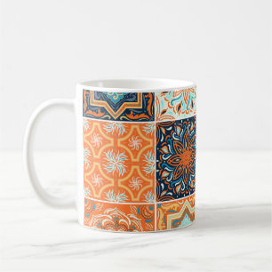 Keramikfliesen-Ornamente: abstraktes Muster. Kaffeetasse