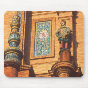 Keramikstatue Detail auf der Plaza de Espana in Mousepad
